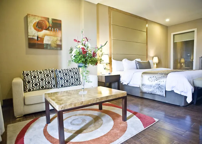 Hotel Goldberry & Mactan 3*