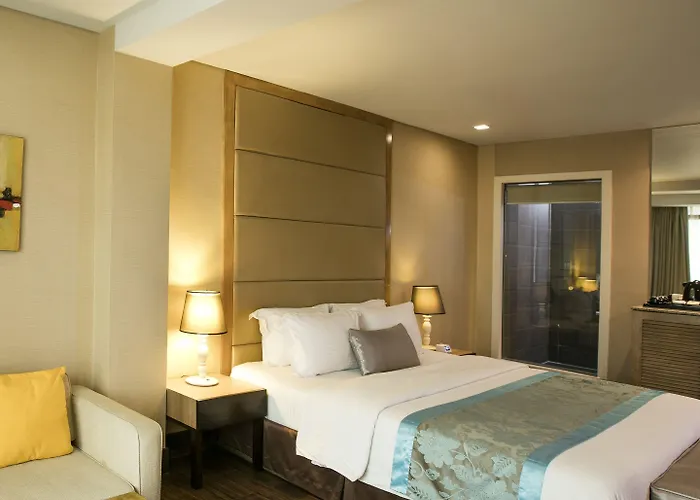 Hotel Goldberry & Mactan Lapu-Lapu City