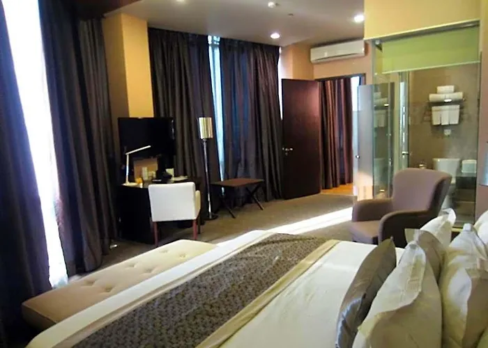 Goldberry & Mactan 3*